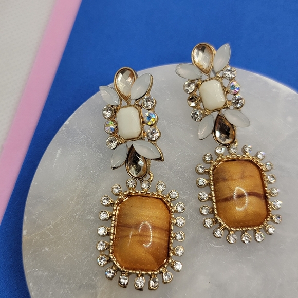 Chunky Rhinestone Dangle Earrings Caramel and Cream Statement - Picture 5 of 10